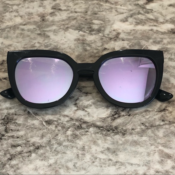 Quay Australia Accessories - Quay Sunglasses Quay Australia Accessories - Quay Sunglasses